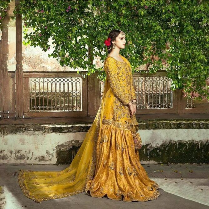 Mesmerizing Mehndi Bridal Dresses for Your Unforgettable Day