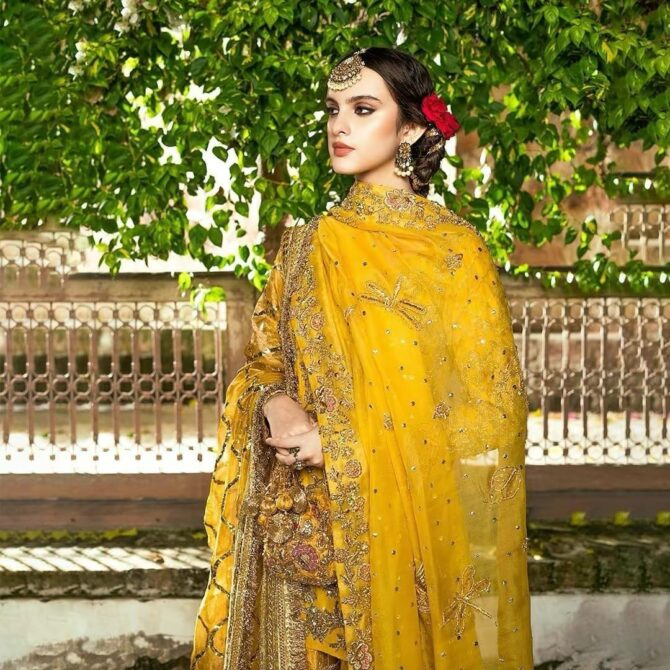 Mesmerizing Mehndi Bridal Dresses for Your Unforgettable Day