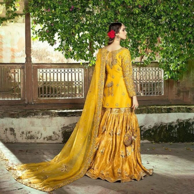 Mesmerizing Mehndi Bridal Dresses for Your Unforgettable Day