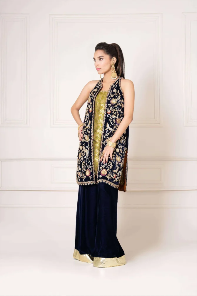 Velvet Sleeveless Embellished Coat with Flared Trouserc