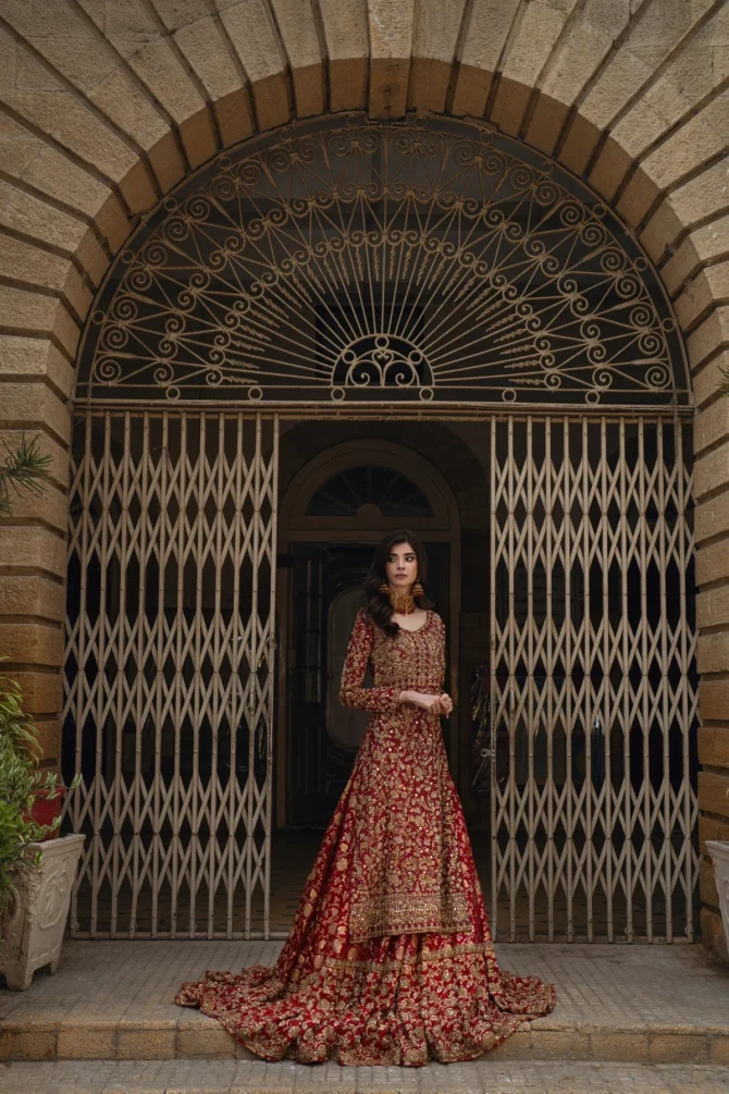 Red Bridal Lehenga and Kameez Pakistani Wedding Dress