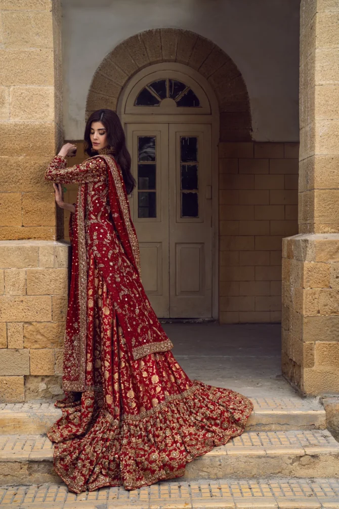 Red Bridal Lehenga and Kameez Pakistani Wedding Dress